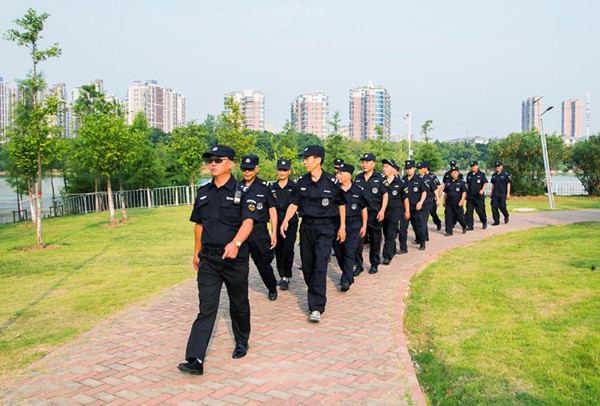 1758024424137529.jpg Q1.jpg