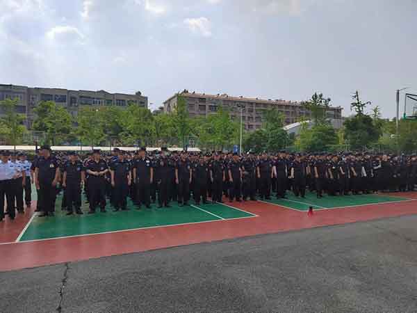 1758026135123428.jpg Q1.jpg