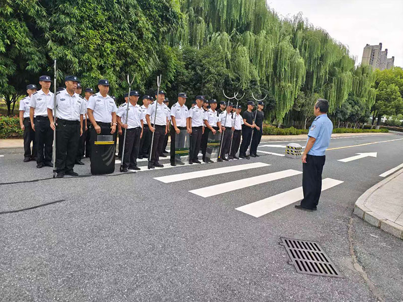 1758847279804995.jpg 市政府安保.jpg